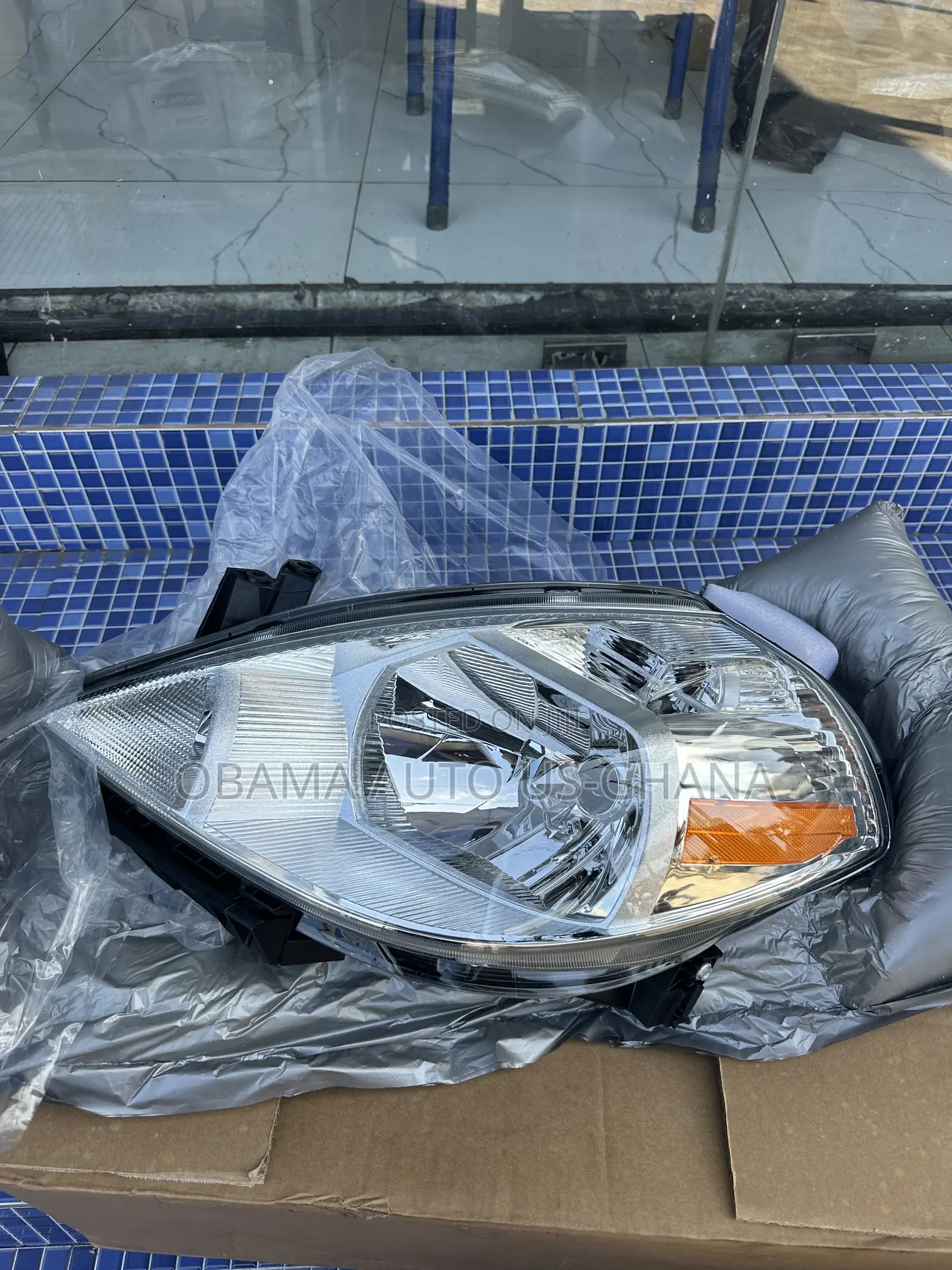 Nissan Versa Headlight 2007 2008 2009 2010 2011 Head Light