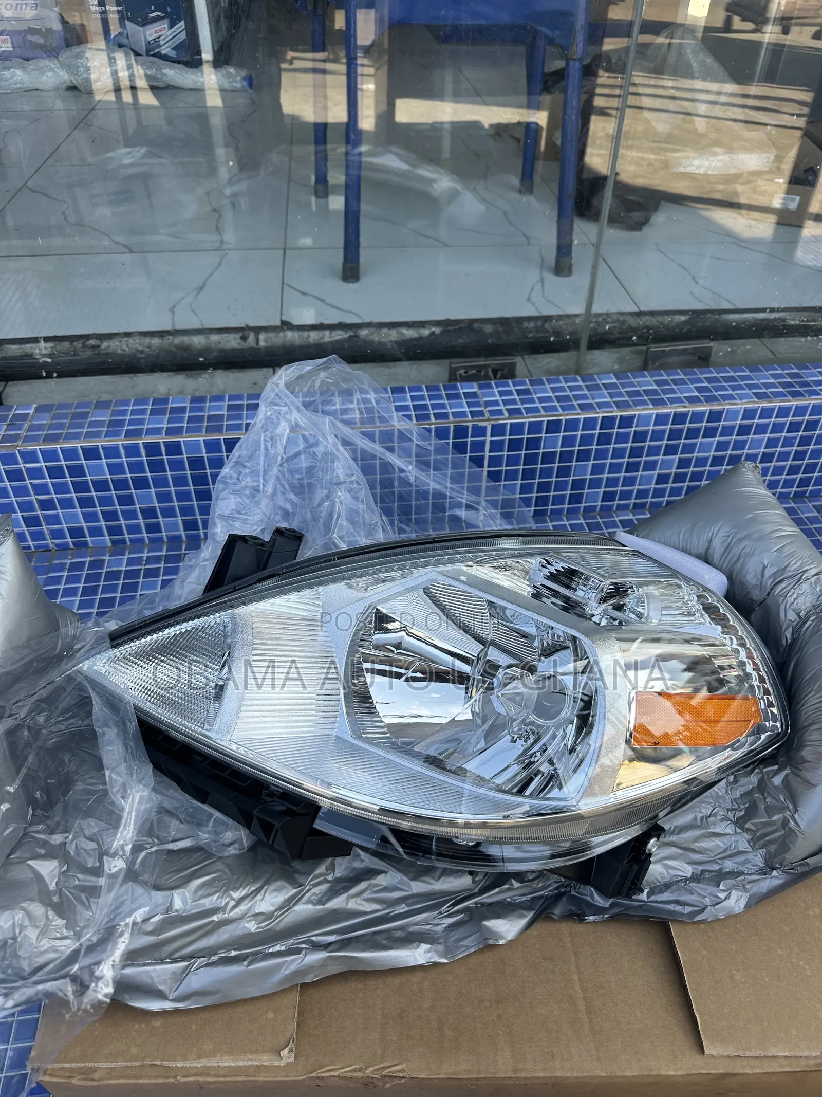 Nissan Versa Headlight 2007 2008 2009 2010 2011 Head Light