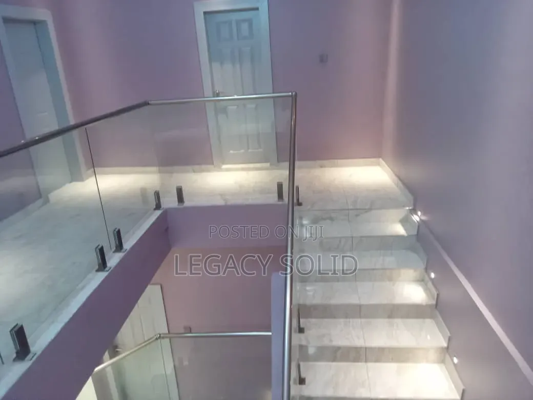 4bdrm Duplex in Legacy Solid Real, New Town for rent
