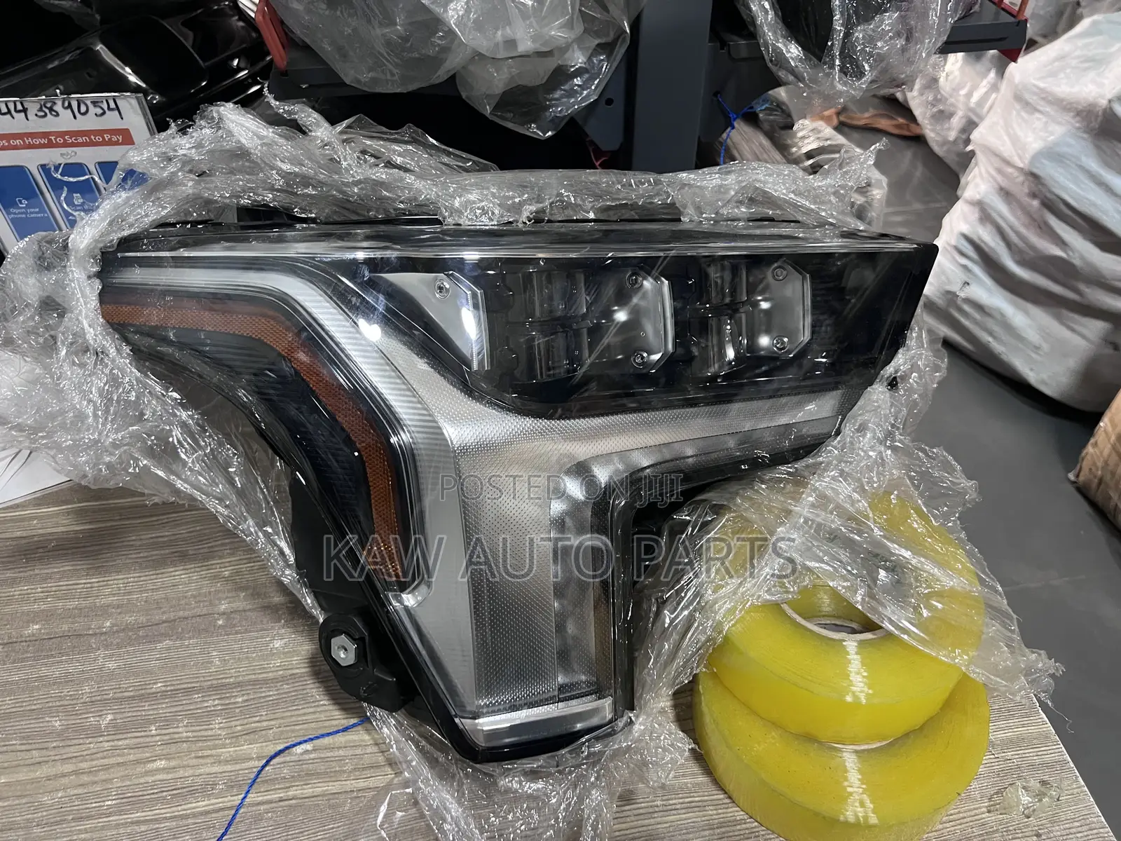 2022,2023,2024,2025 Headlight for Toyota Tundra
