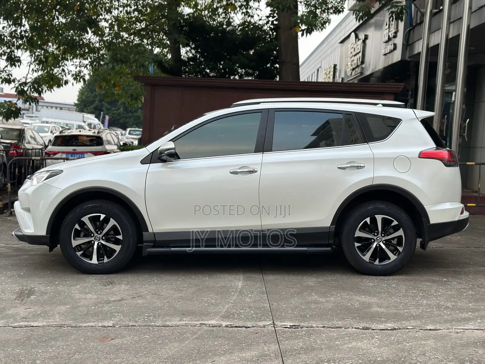 Toyota RAV4 2018 White