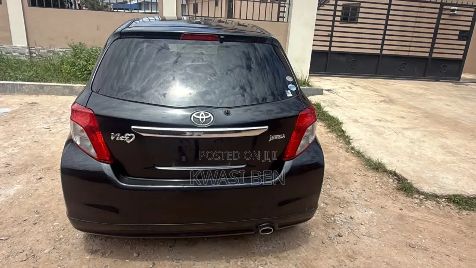 Toyota Vitz 2012 Black