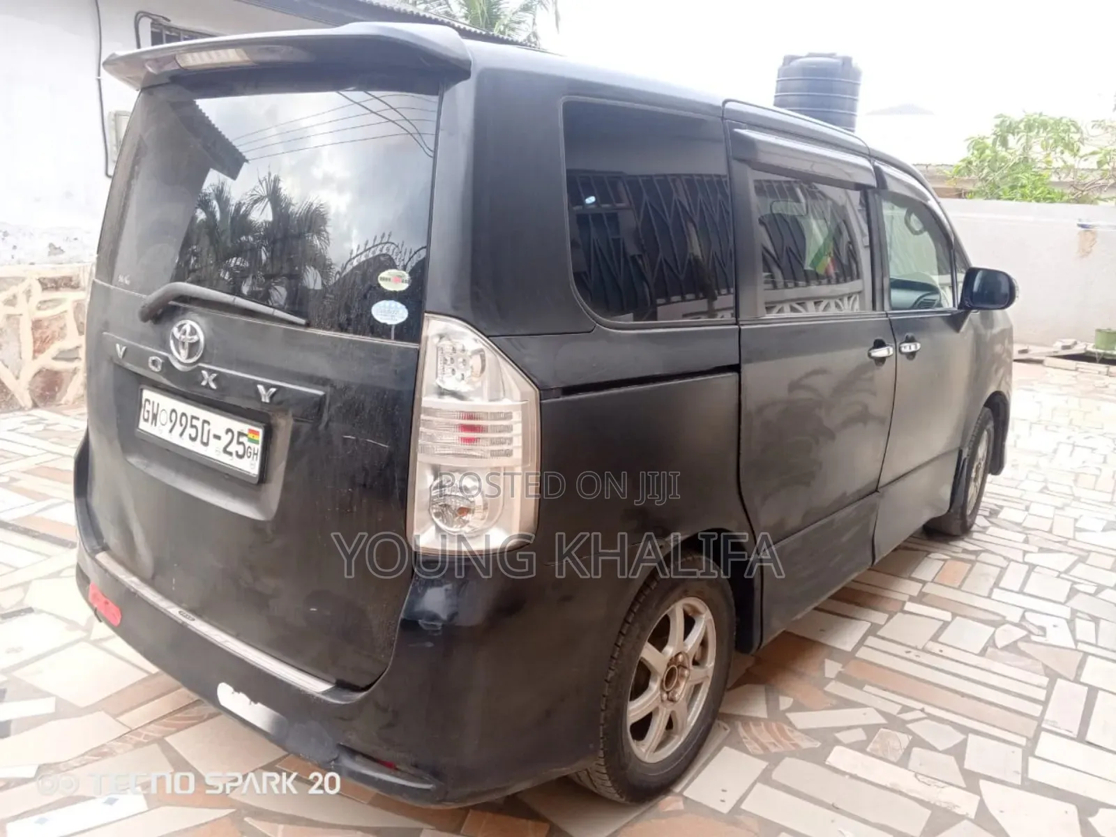 Toyota Voxy 2010 Black