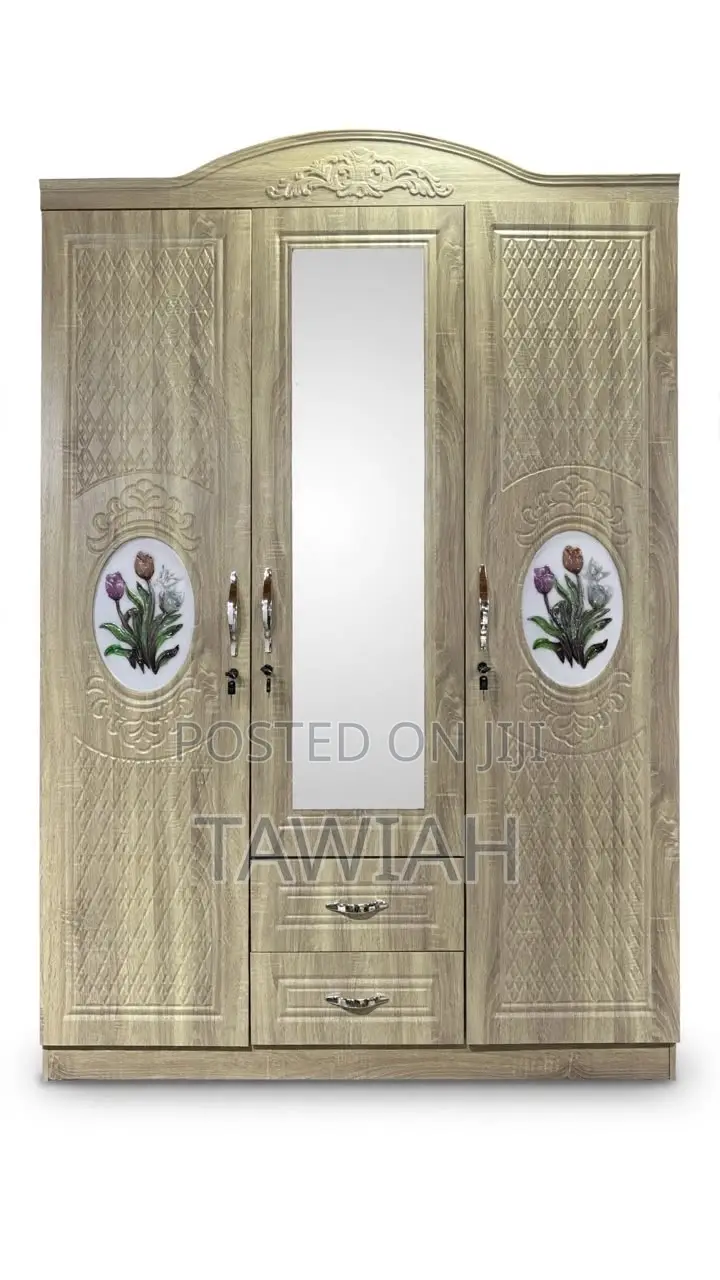 3- Doors Wooden Wardrobe With Mirror