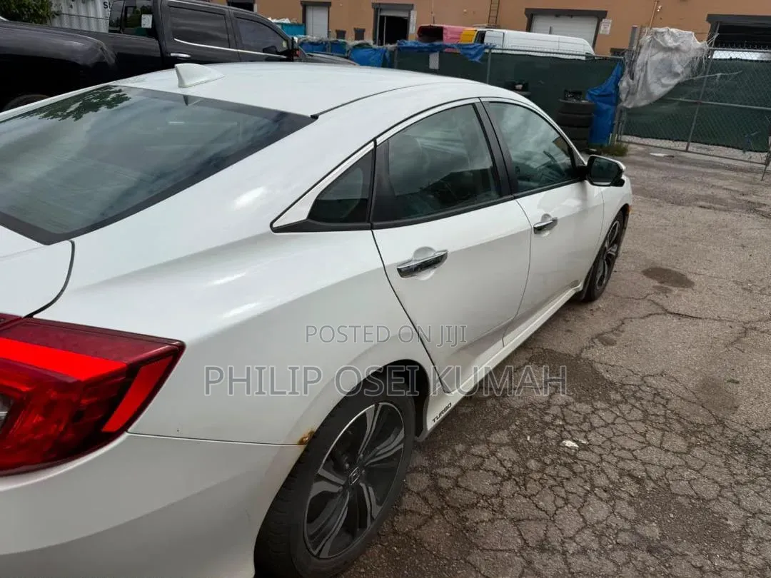 Honda Civic EX-L 4dr Sedan (1.5L 4cyl) 2017 White