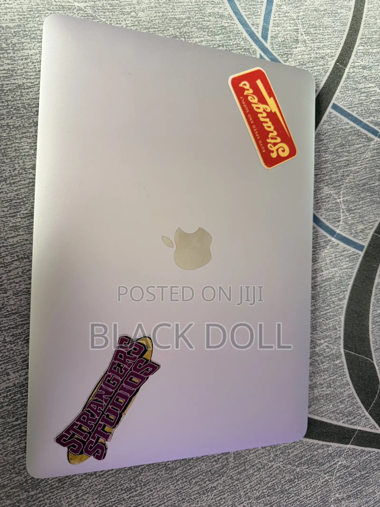 Laptop Apple MacBook Pro 2017 8GB Intel Core i3 SSD 256GB