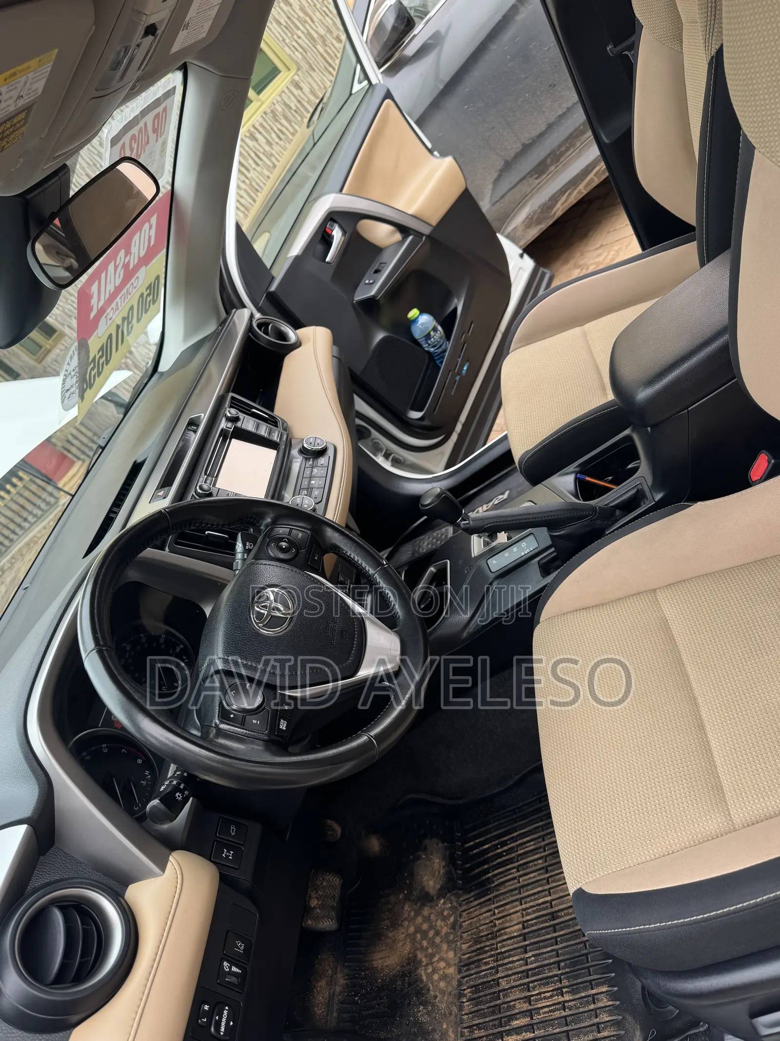 Toyota RAV4 XLE 4dr SUV AWD (2.5L 4cyl 6A) 2018 White