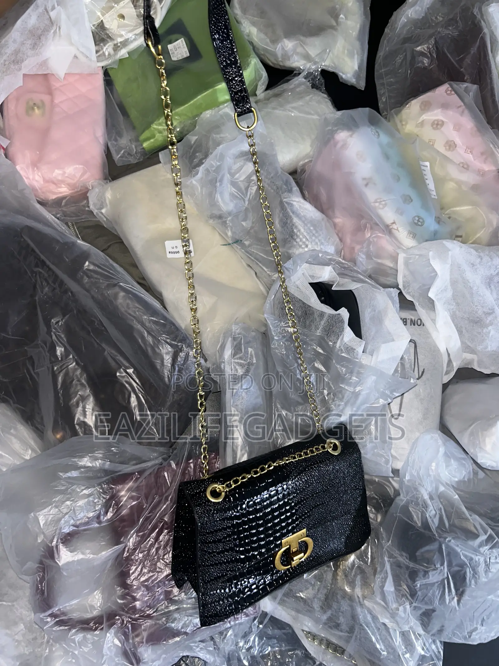 Croc-Embossed Crosdbody Bag