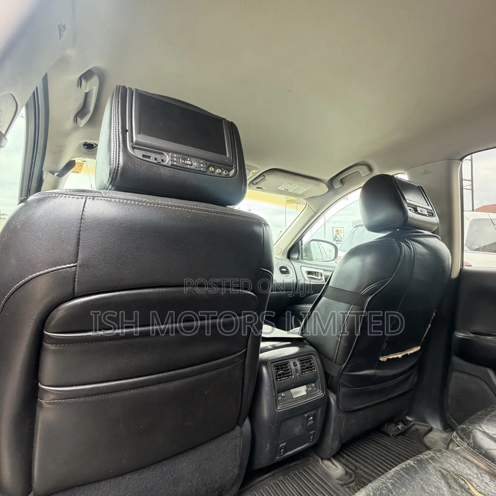 Nissan Pathfinder Platinum 4dr SUV 4WD (3.5L 6cyl CVT) 2014 Black