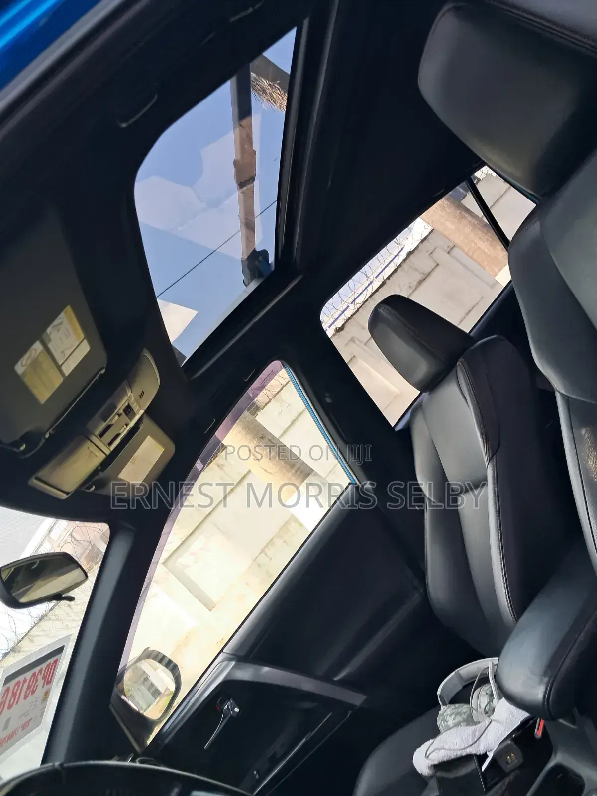 Toyota RAV4 SE FWD (2.5L 4cyl 6A) 2017 Blue
