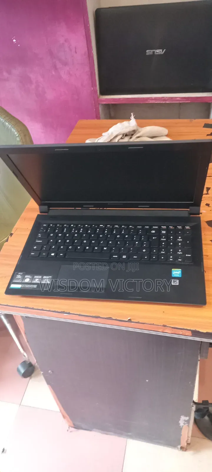 New Laptop Lenovo Flex 4 4GB Intel HDD 320GB