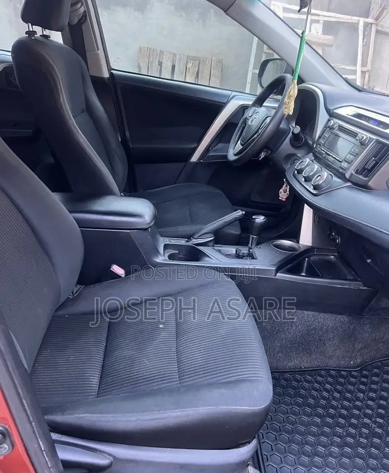 Toyota RAV4 2014