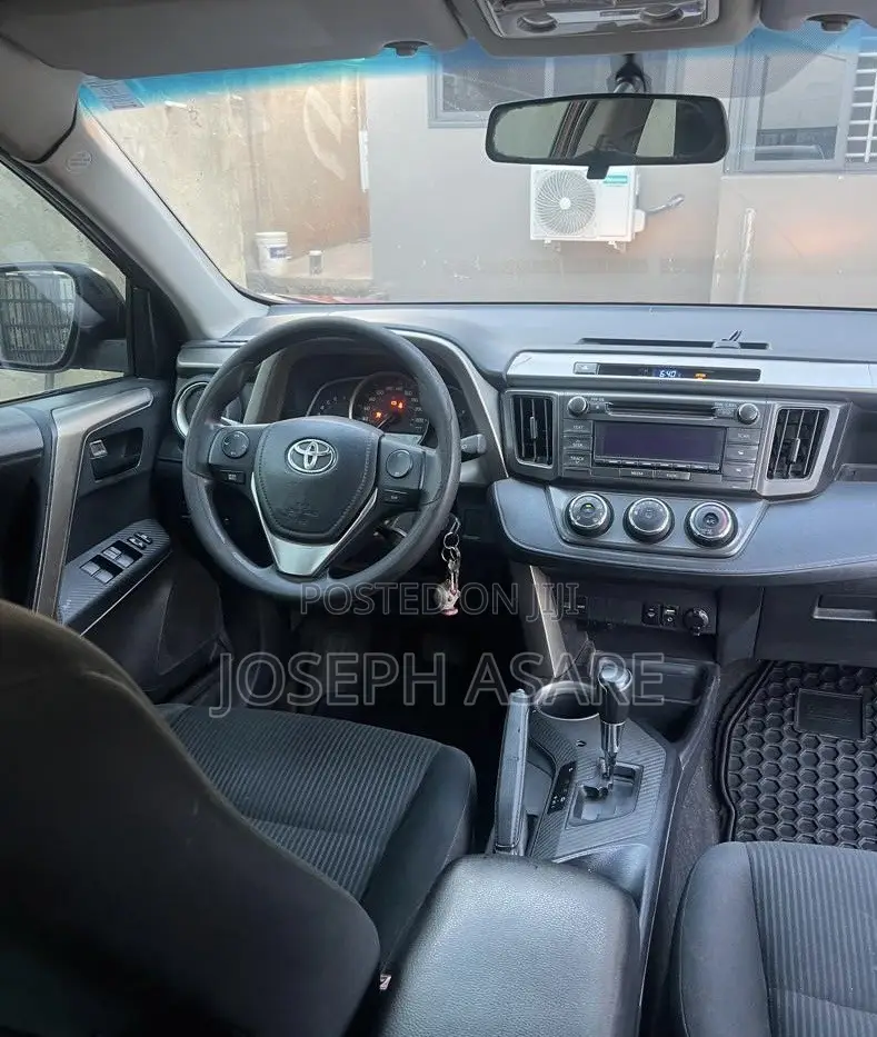 Toyota RAV4 2014