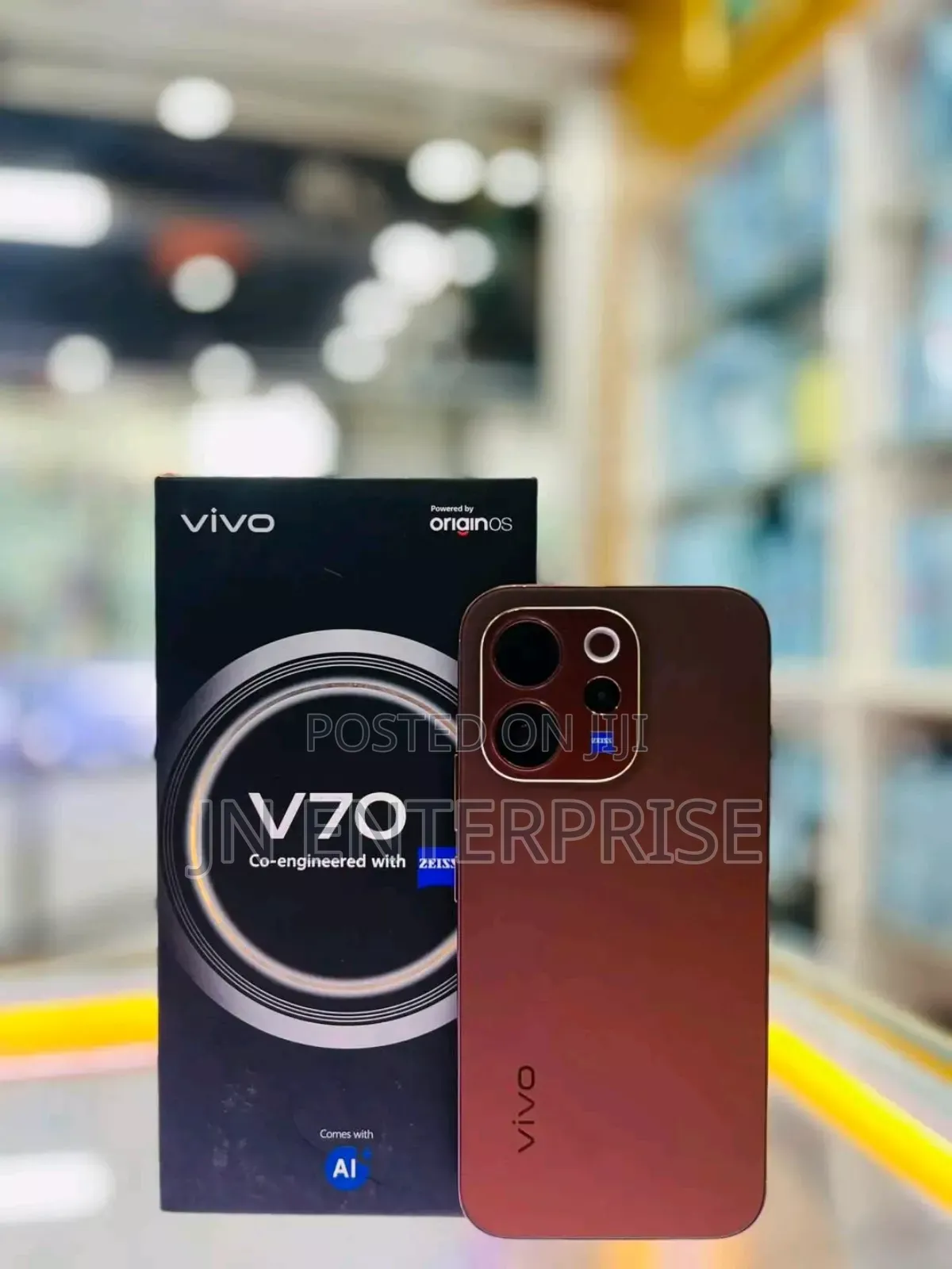 New Vivo V70 256 GB Orange