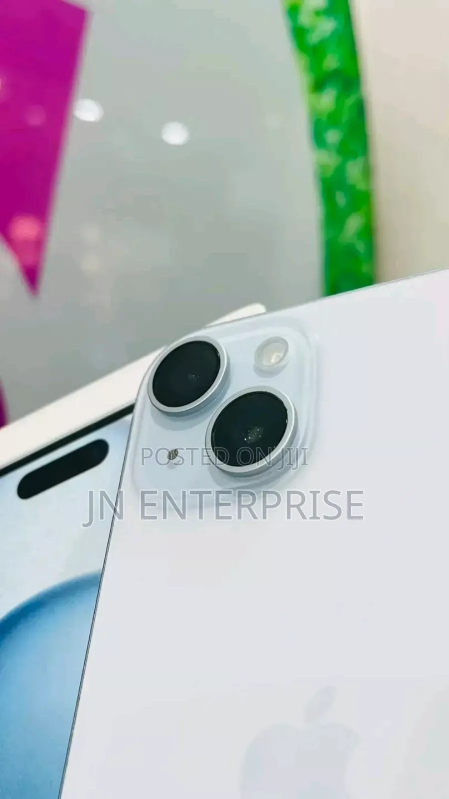 New Apple iPhone 15 128 GB Silver