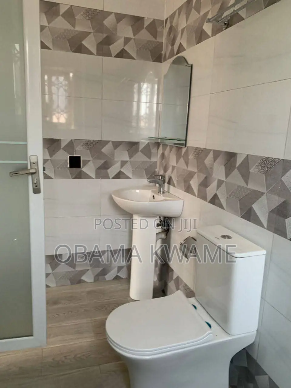 2bdrm Apartment in Gringo Lynks Premium, North Legon for rent