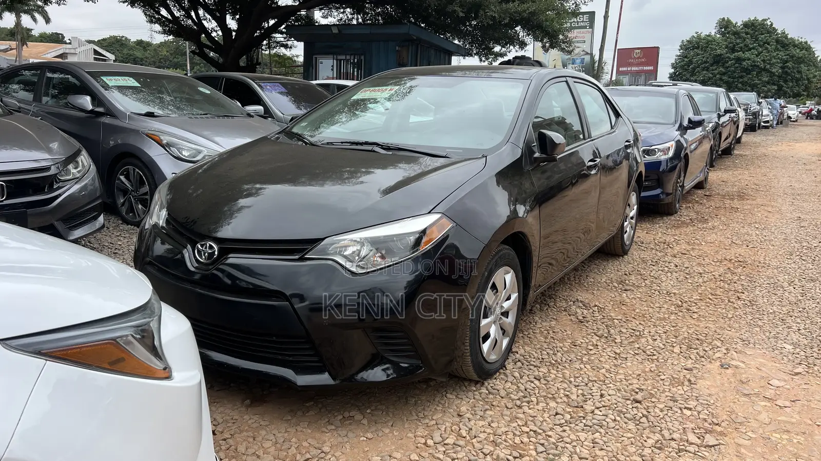 Toyota Corolla LE 4dr Sedan (1.8L 4cyl CVT) 2016 Black