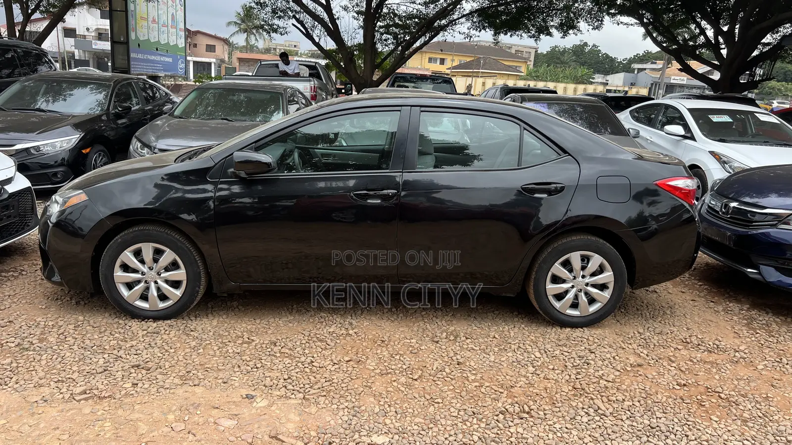 Toyota Corolla LE 4dr Sedan (1.8L 4cyl CVT) 2016 Black