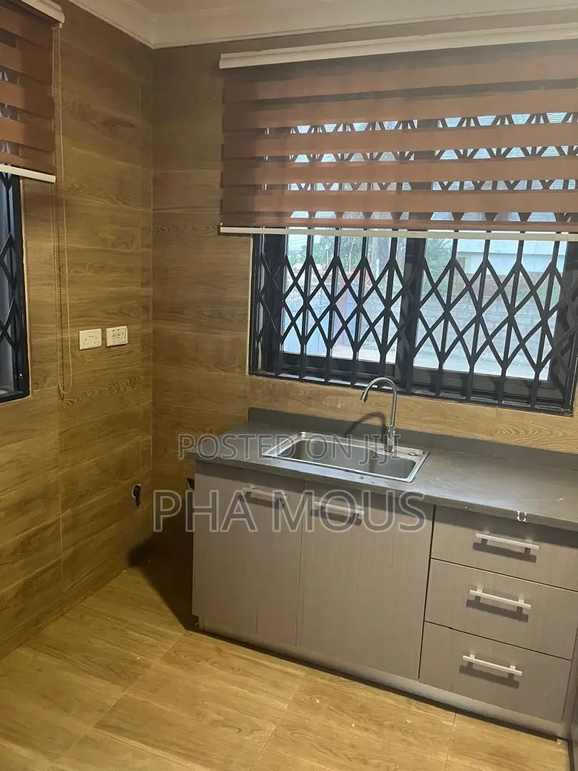 2bdrm Apartment in Israel Park for rent