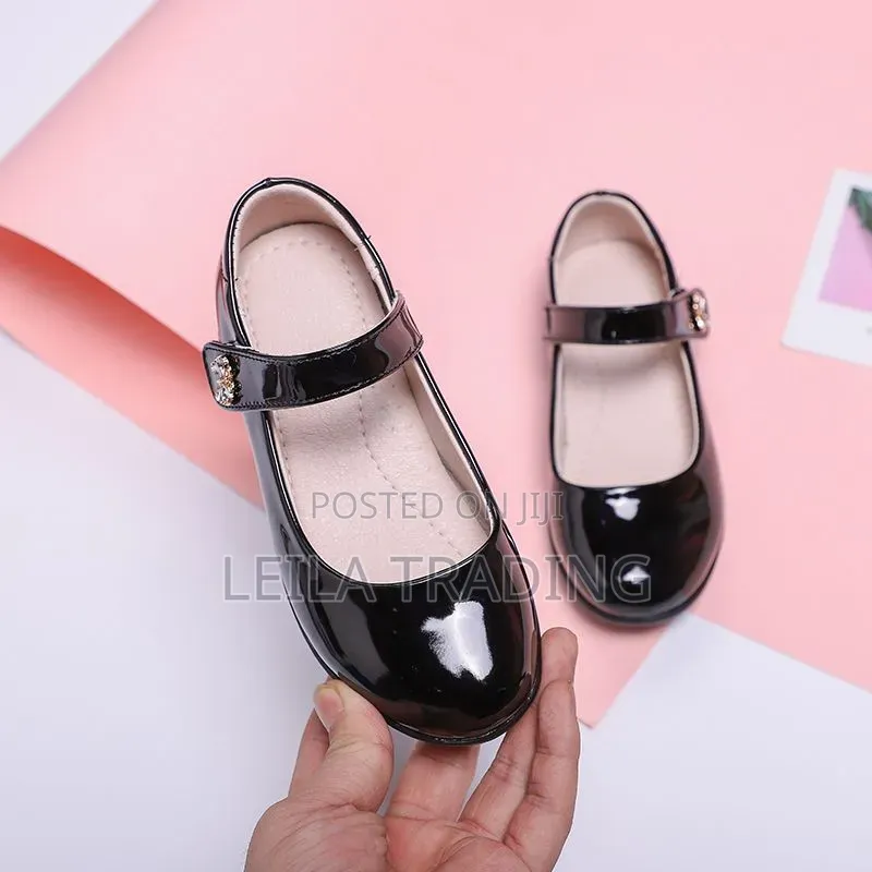 Black Shoe