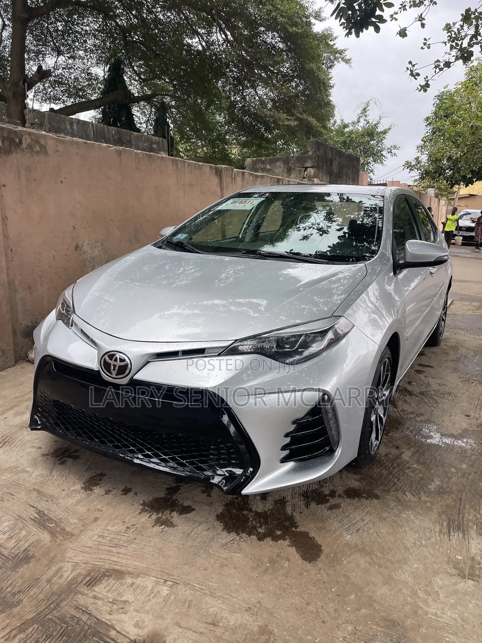 Toyota Corolla XSE 4dr Sedan (1.8L 4cyl CVT) 2017 Silver