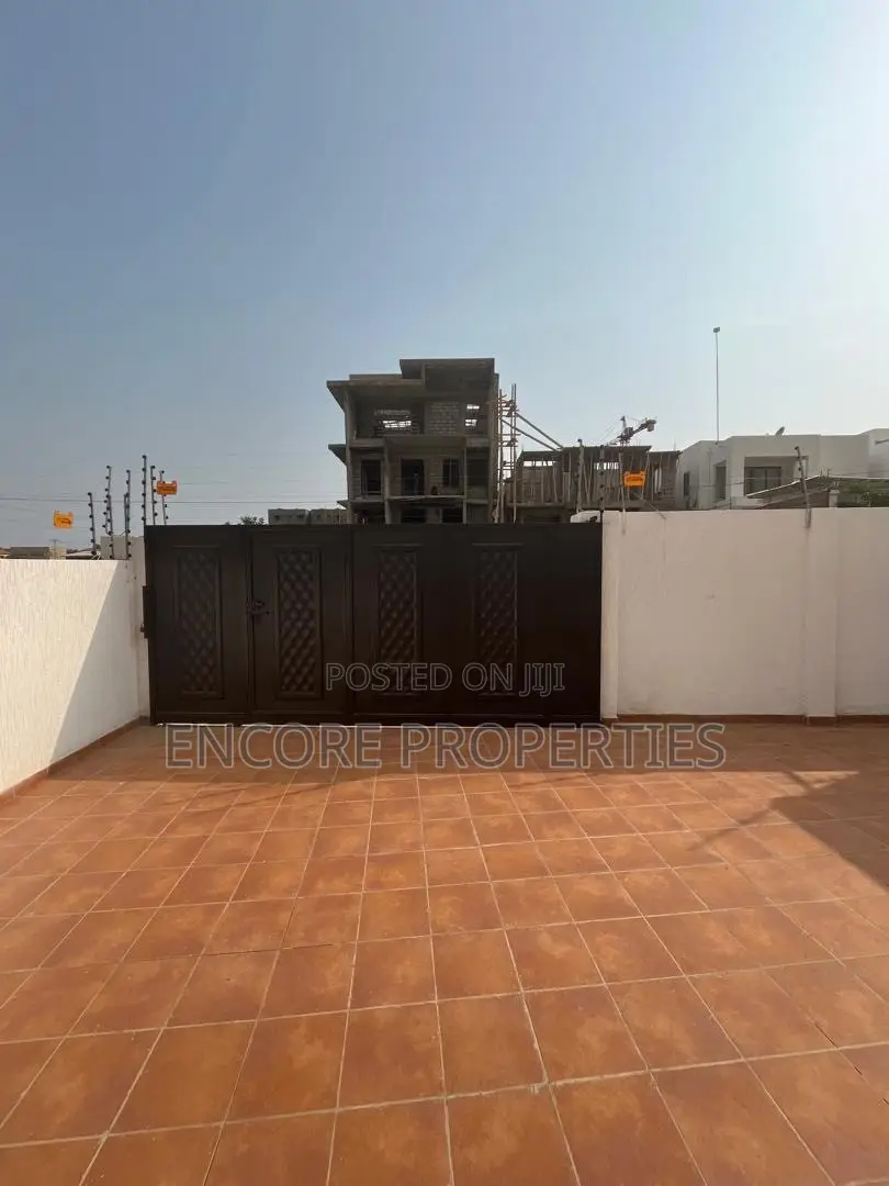 4bdrm House in Ars, East Legon for rent