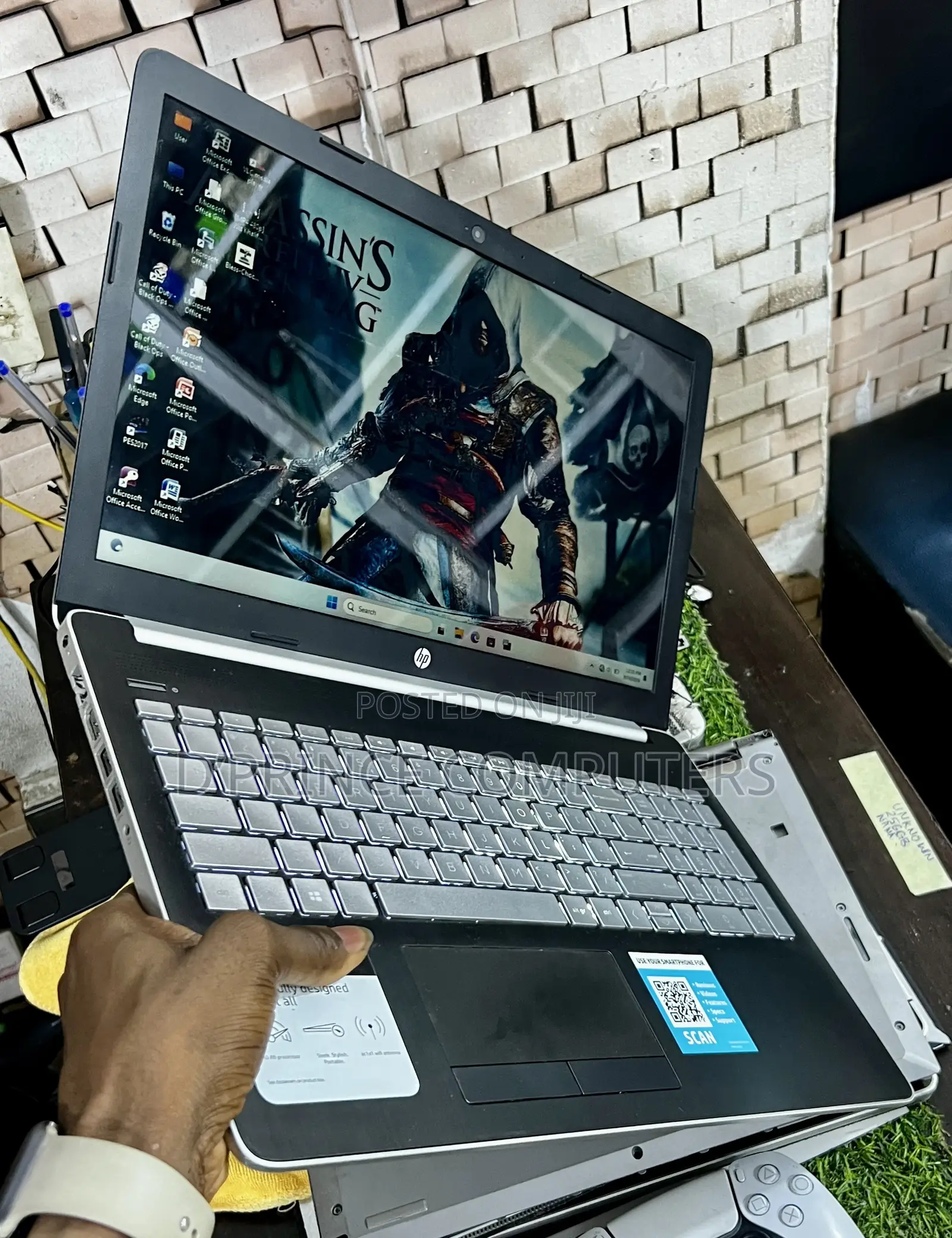 Laptop HP 15-dw0037wm 8GB AMD A10 HDD 1T
