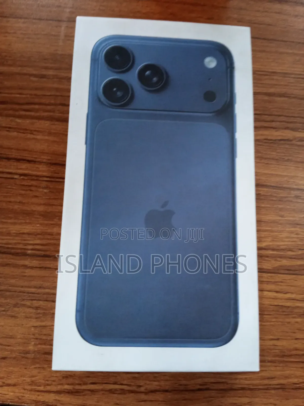 New Apple iPhone XR 128 GB Blue