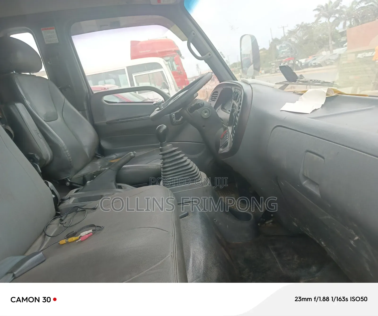 Hyundai Mighty 2012 Blue