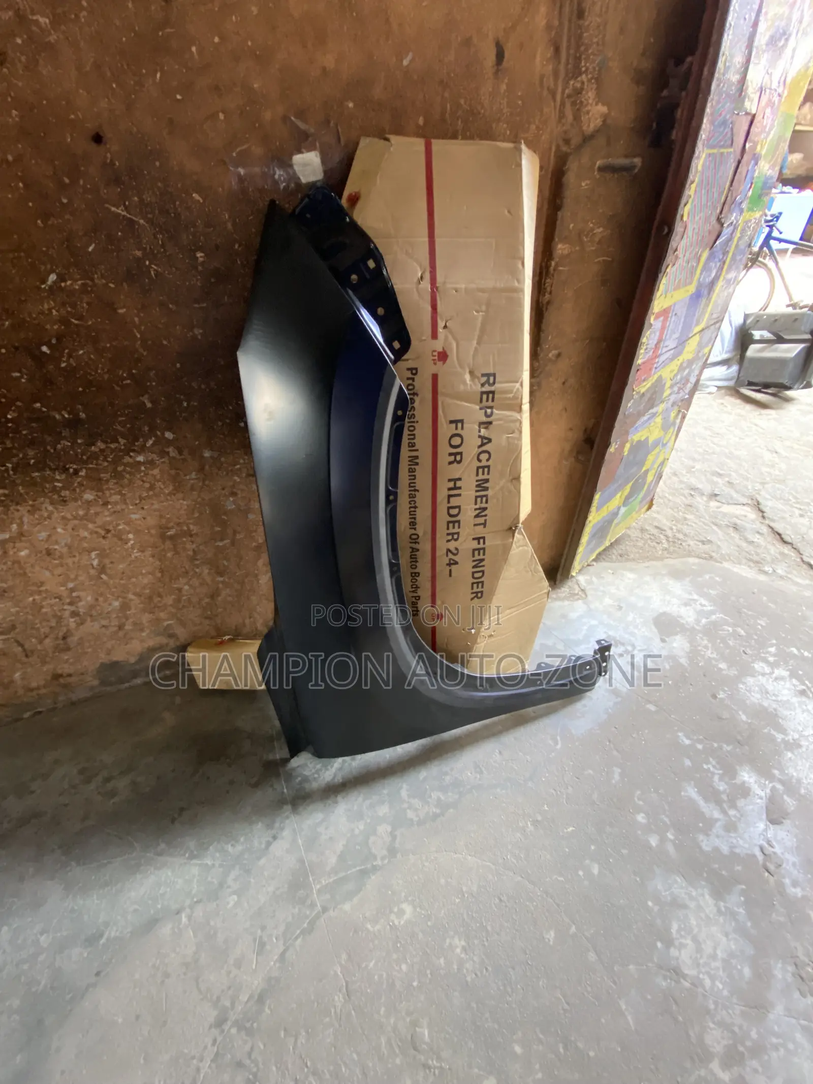 Highlander Grand 2024-2025-2026 Fender Pair