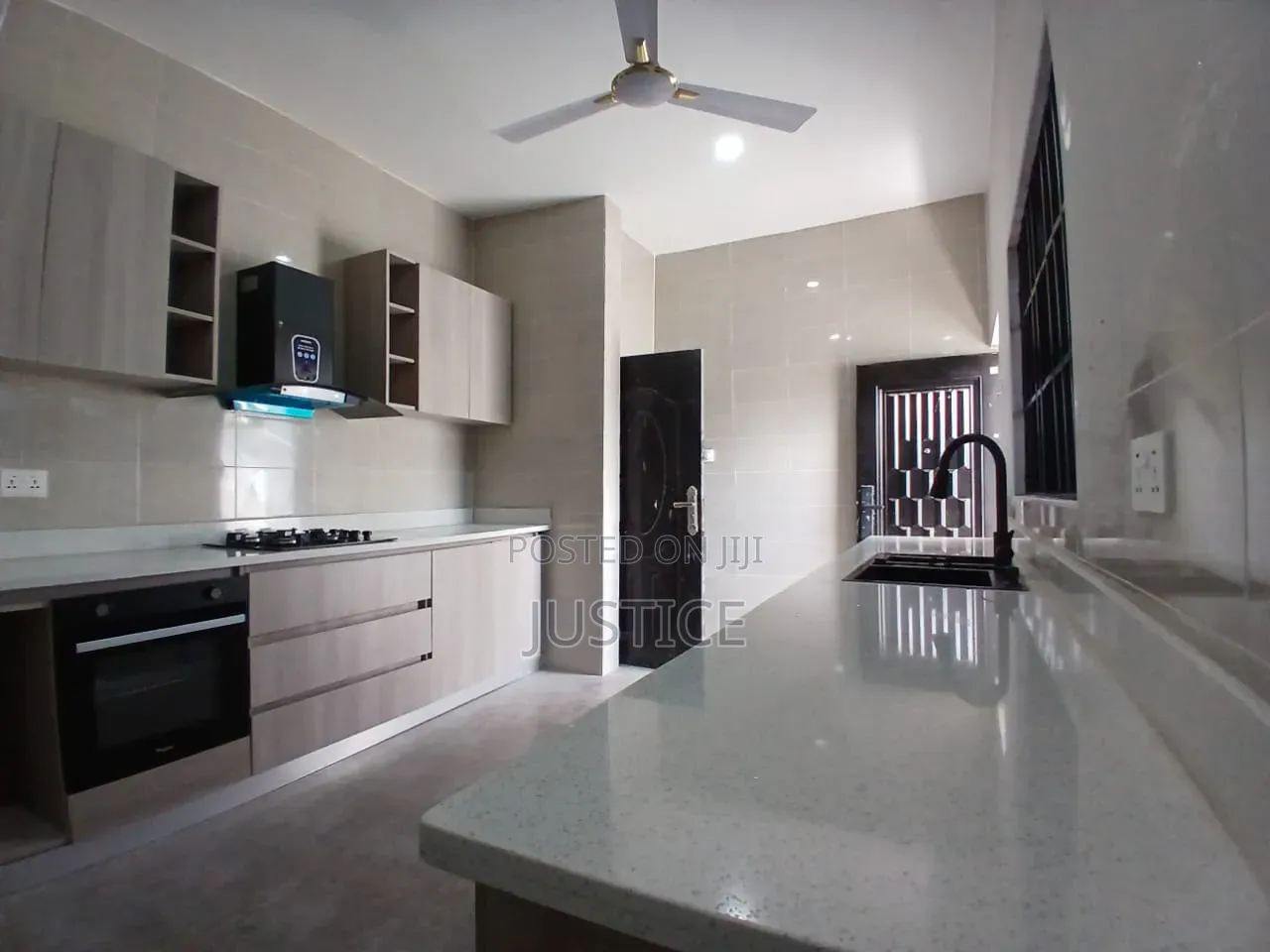 3bdrm House in Oyarifa, Ghana Flag for sale