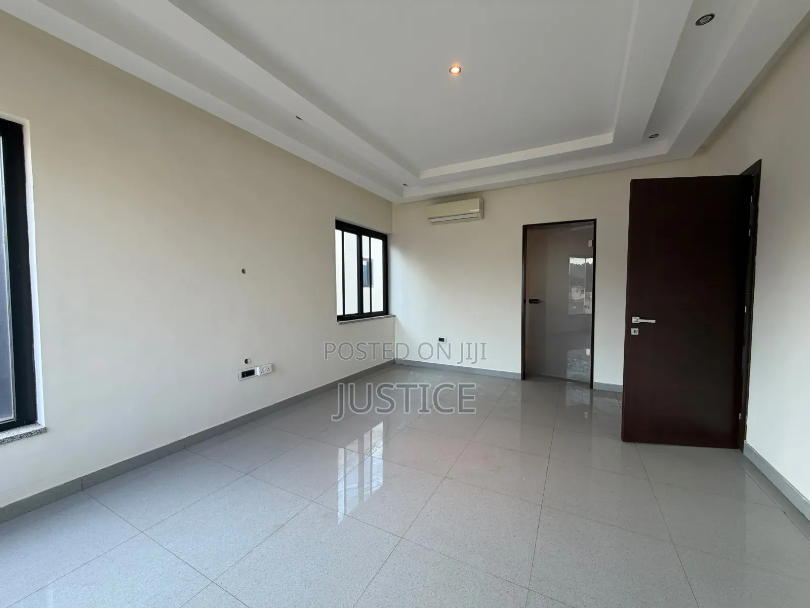 3bdrm House in Oyarifa, Ghana Flag for sale