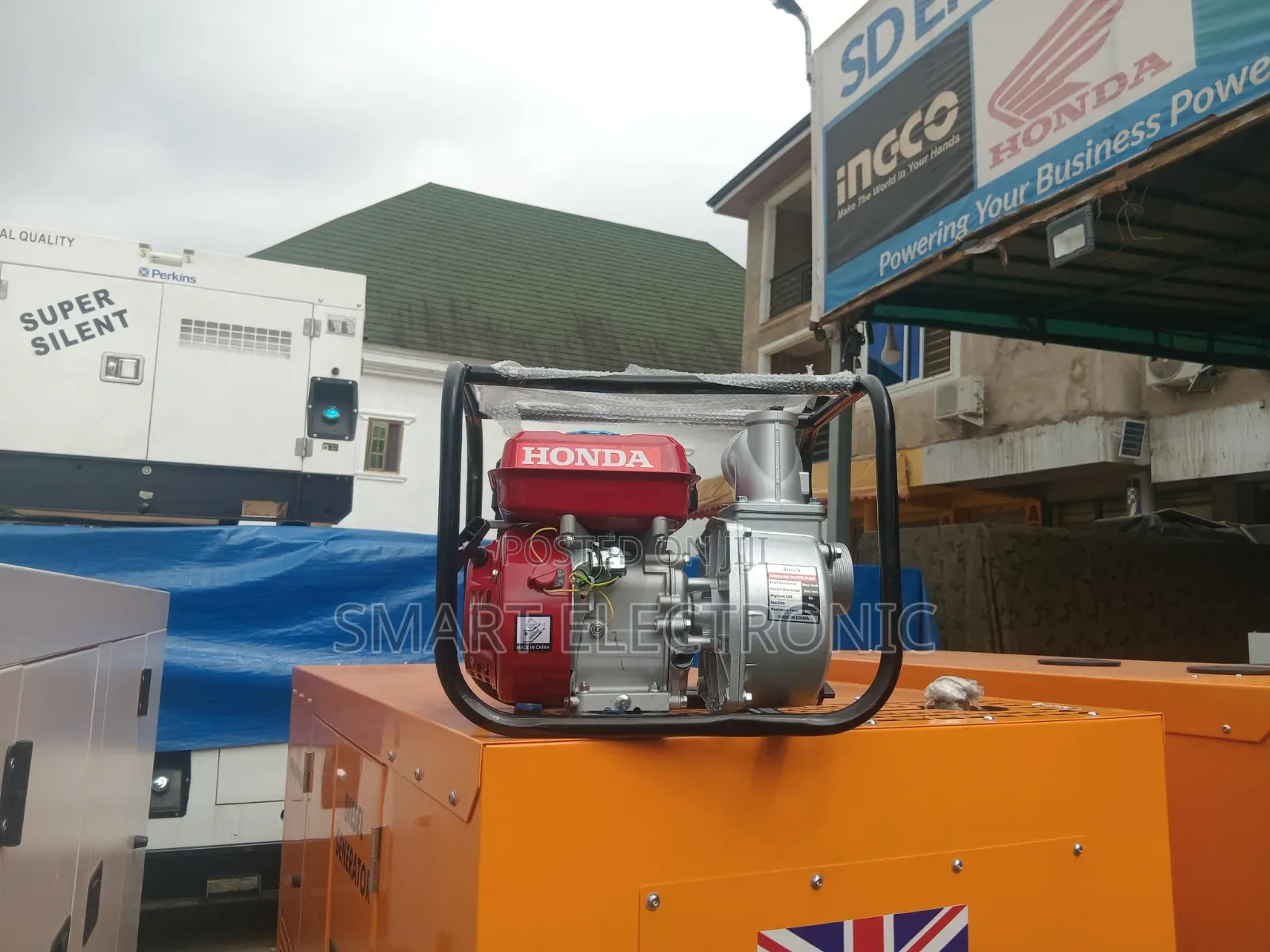 Powerful Honda Water Pump – Ideal for Farms, Construction Water