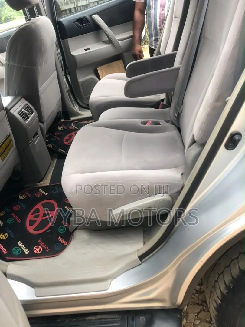 Toyota Highlander 2009 Silver