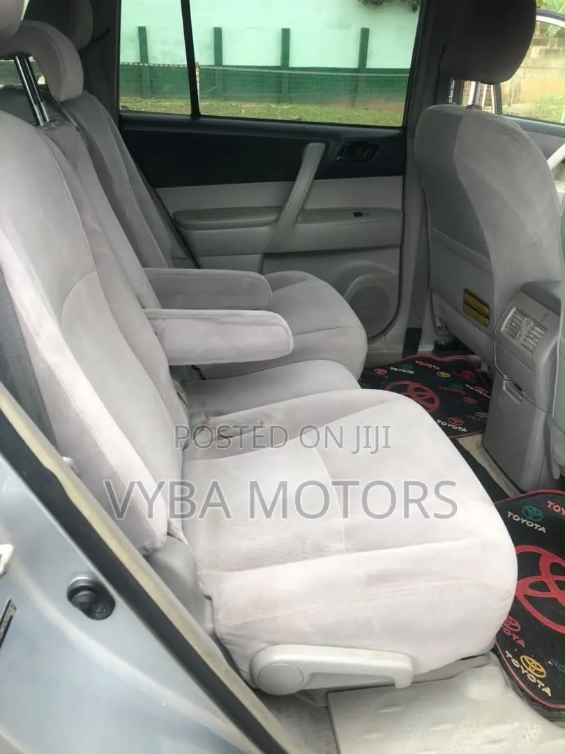 Toyota Highlander 2009 Silver