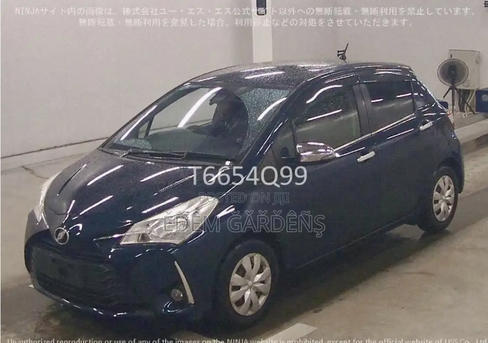 Toyota Vitz 2017 Blue