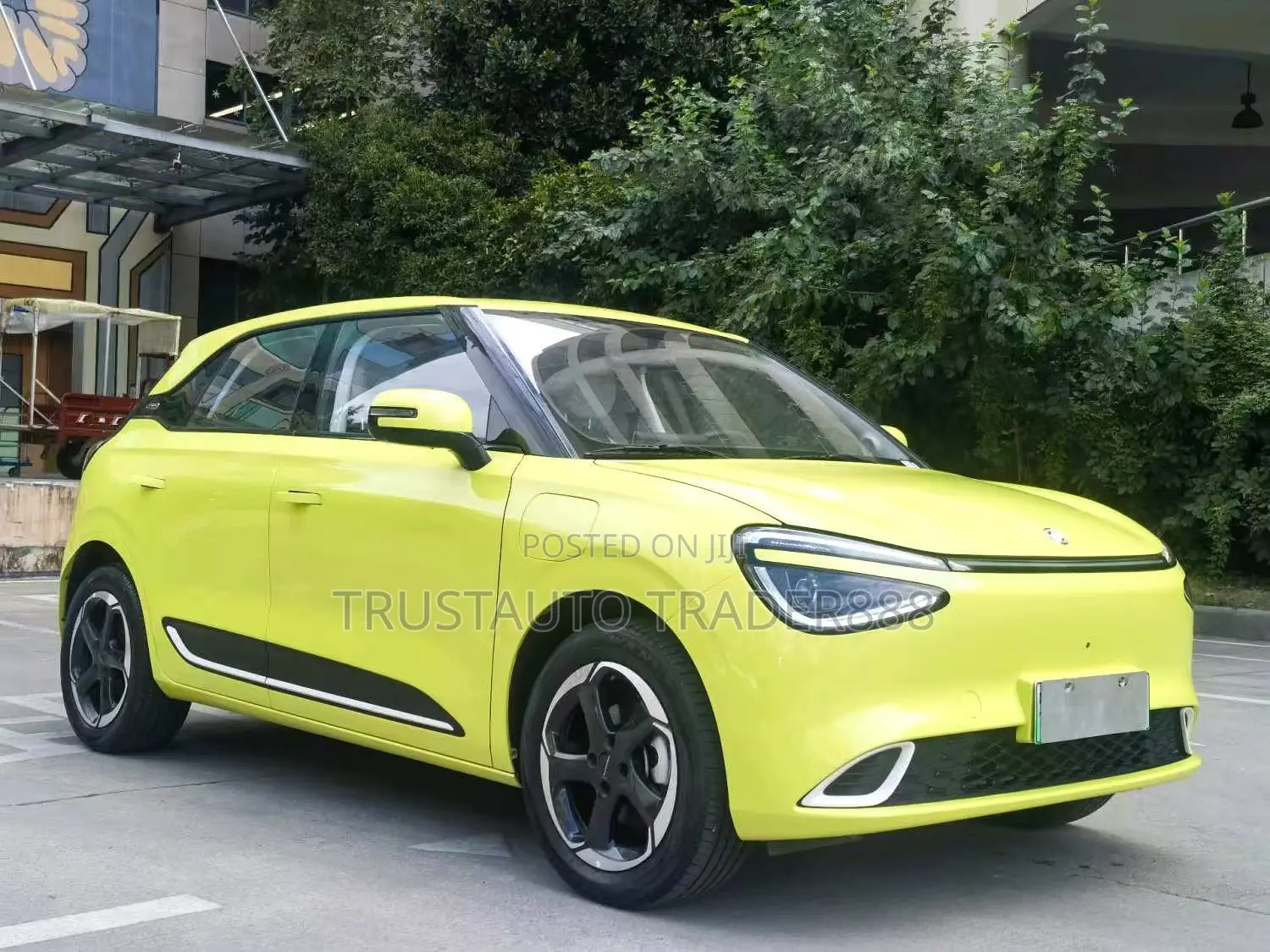 Dongfeng Nammi 01 42.3 kWh 430 Max 2024 Yellow