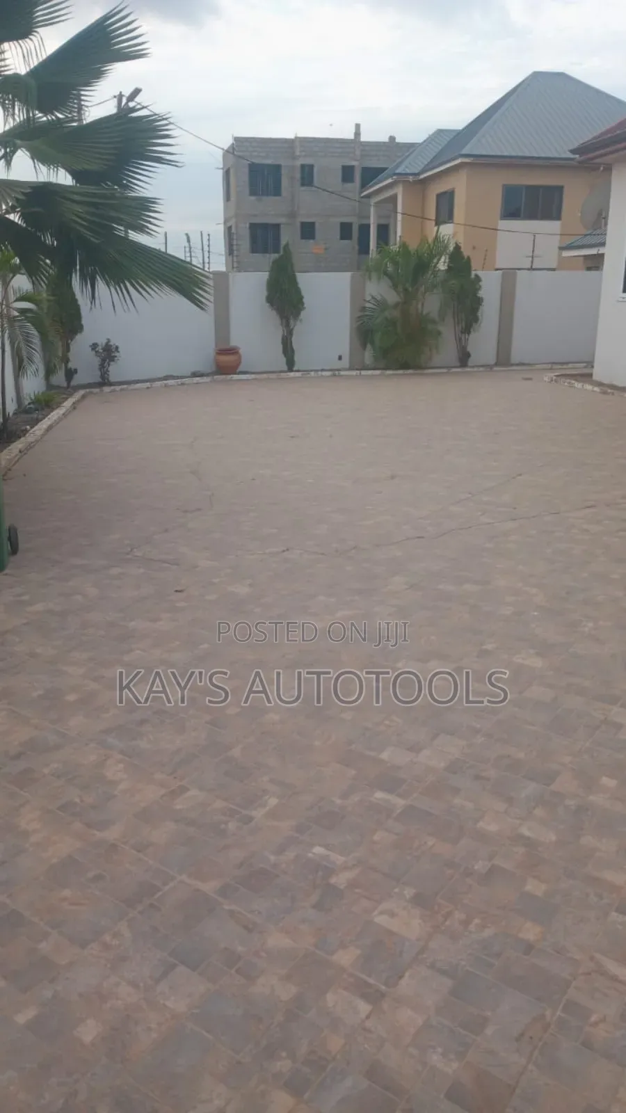 4bdrm House in Community 25 for sale