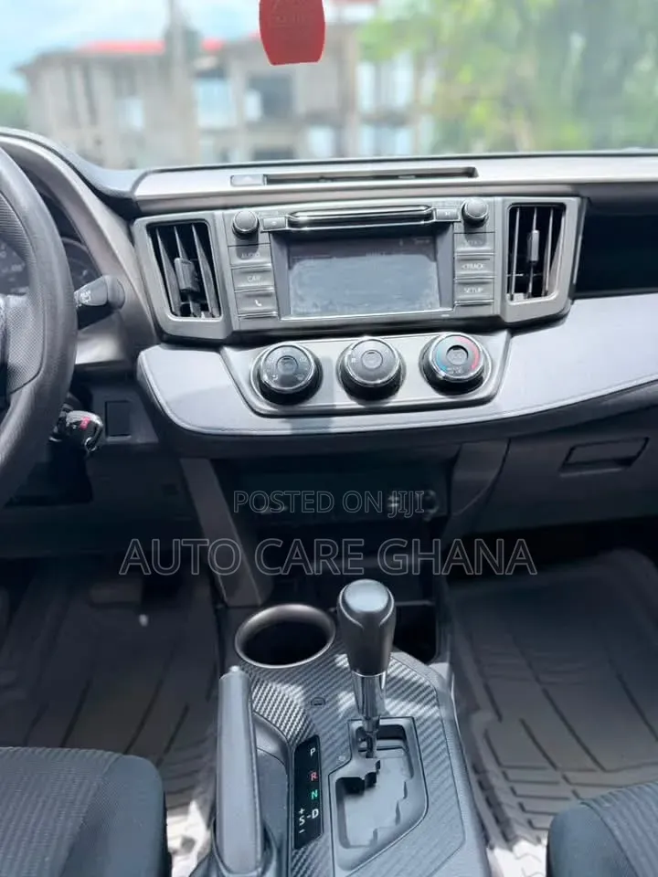 Toyota RAV4 LE 4dr SUV AWD (2.5L 4cyl 6A) 2015 Brown