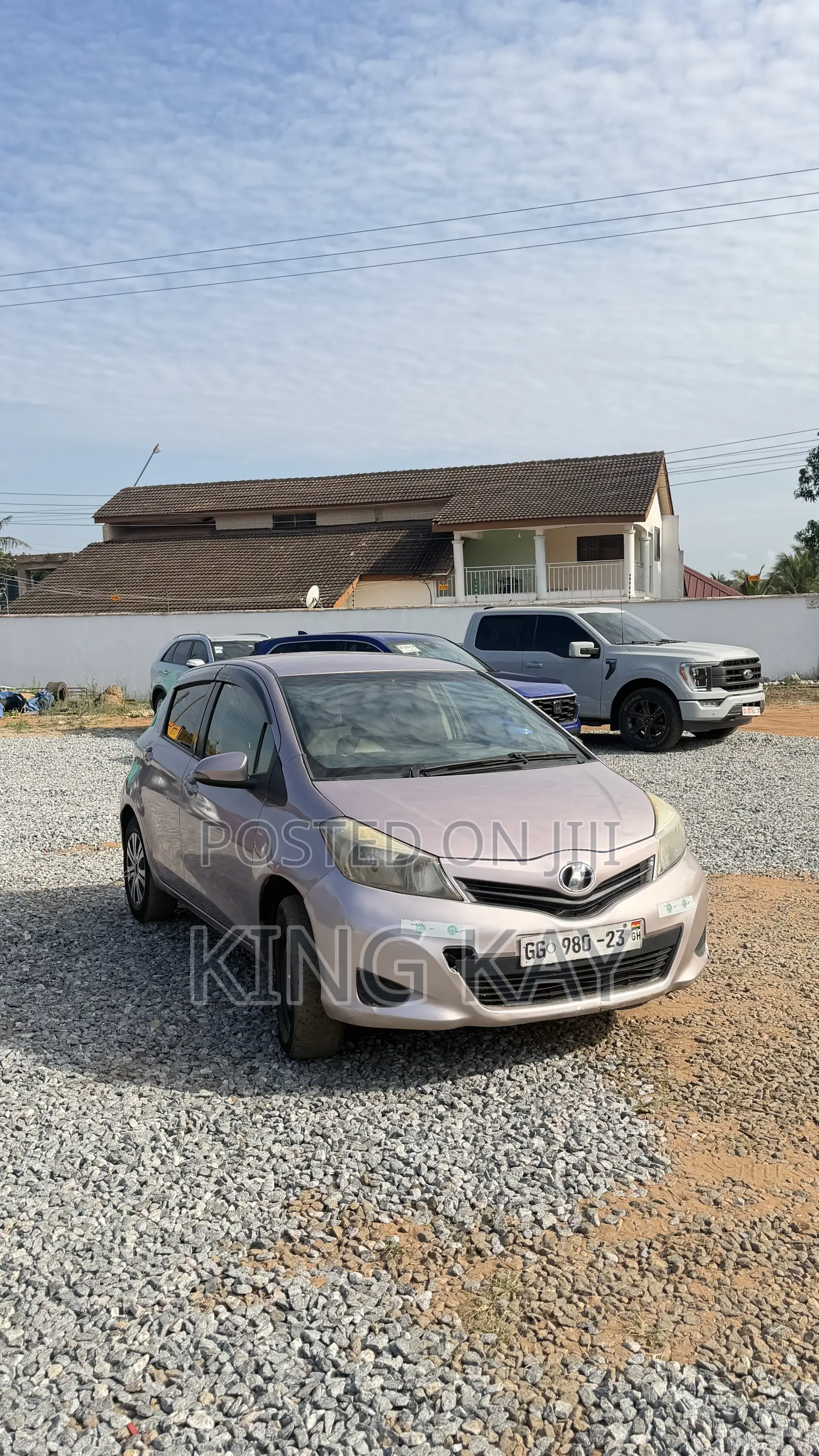 Toyota Vitz 1.0 FWD 5dr 2012