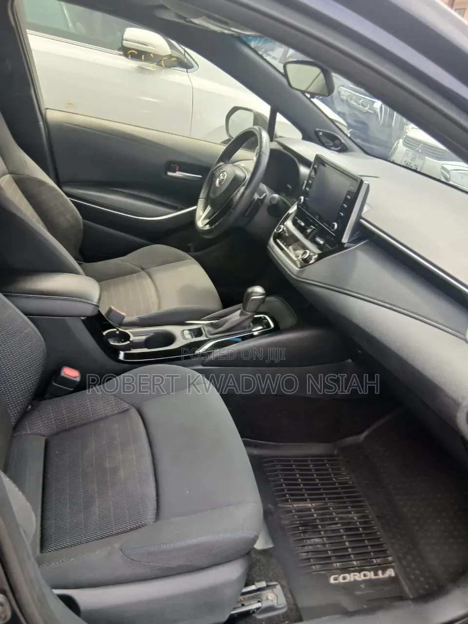 Toyota Corolla SE 2021 Blue