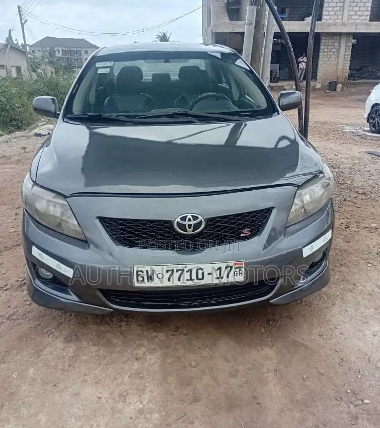 Toyota Corolla 2010 Gray