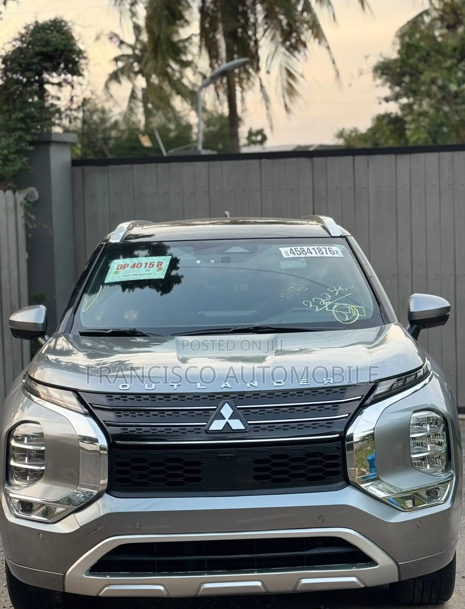 Mitsubishi Outlander SEL Platinum Edition 2024 Gray
