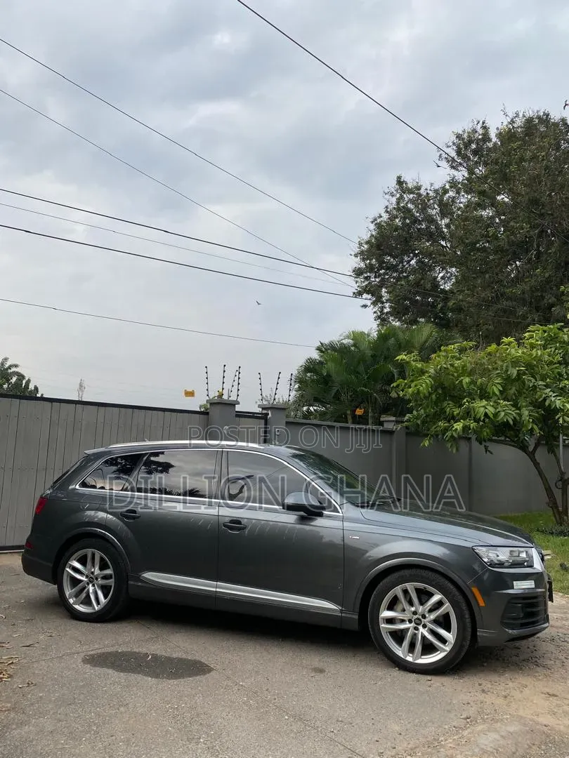 Audi Q7 3.0T Premium AWD quattro 2018 Gray