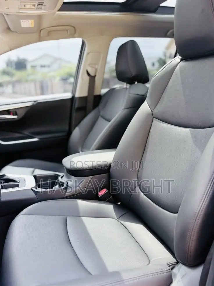 Toyota RAV4 2024 Black