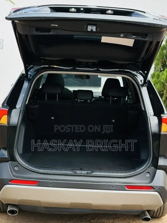 Toyota RAV4 2024 Black
