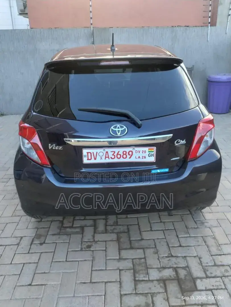 Toyota Vitz 1.3 AWD 5dr 2013 Burgundy