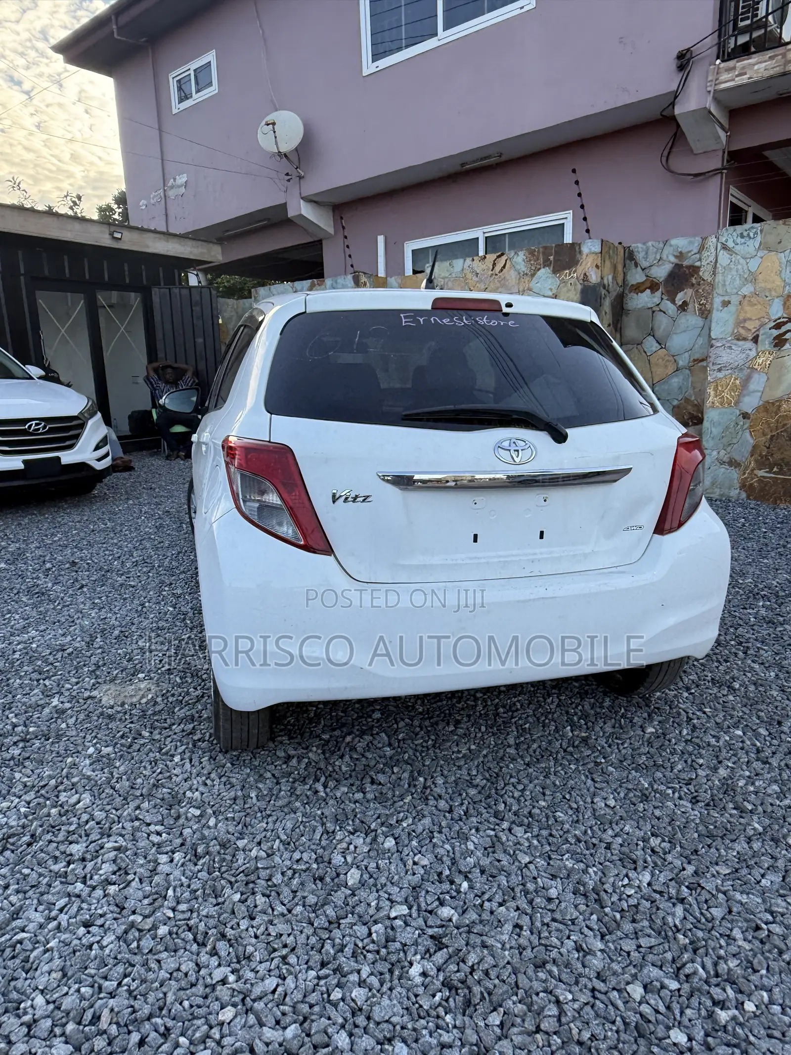 Toyota Vitz 1.5 FWD 3dr 2013 White