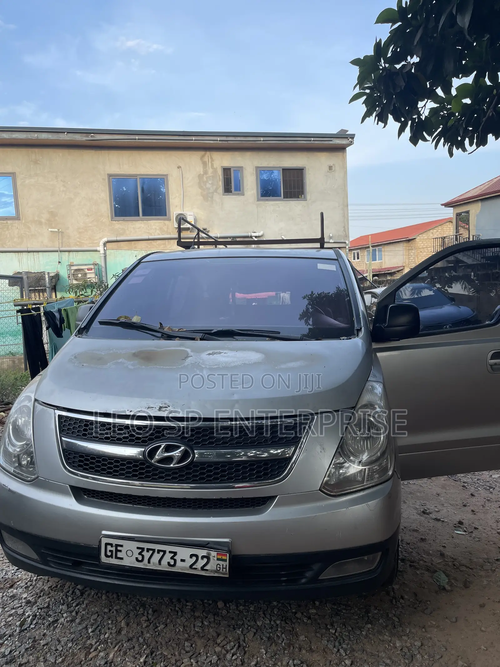 Hyundai Grand Starex