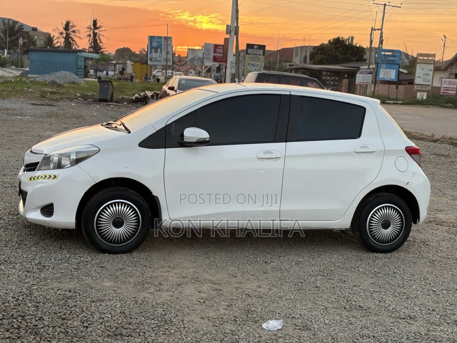 Toyota Vitz 2012 White
